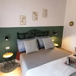 Il Vicoletto Sul Castello Naples